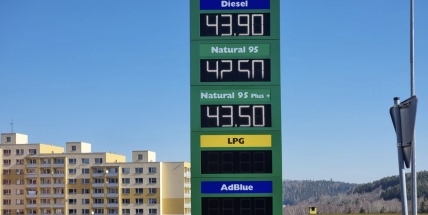 Paliva ve Středočeském kraji od minulého týdne zlevnila