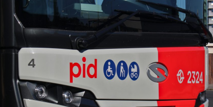 Uprchlíci z Ukrajiny budou moci využívat prostředky hromadné dopravy ve Středočeském kraji zdarma po dobu pěti dnů