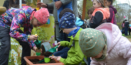 Oslava Dne Země v Dobříši přilákala stovky dětí