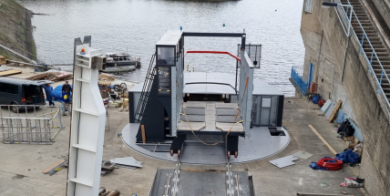 Na Orlické přehradě začal ostrý provoz modernizovaného lodního výtahu