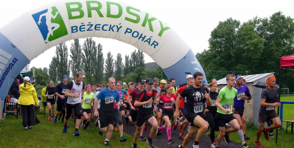 Jinecký kros běžci zdolají lesem i po asfaltkách