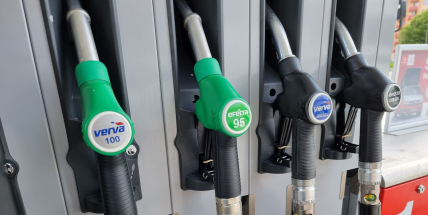 Cena benzinu v kraji dál stoupá na nová maxima, nafta zdražila téměř o korunu