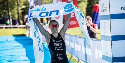 Volár slavil v Příbrami čtvrtý titul v olympijském triatlonu. Nejlepší ženou Štěrbová