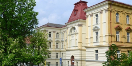 Charita Příbram nadále pomáhá lidem z Ukrajiny, sklad pro sbírku potravin a oblečení funguje na její adrese