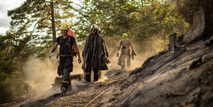 Hasiči mají požár v Českém Švýcarsku pod kontrolou