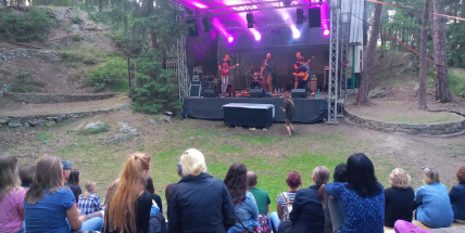 Srpnový program lesního divadla v Novém Podlesí začne hudebním a divadelním festivalem a pohádkou pro děti