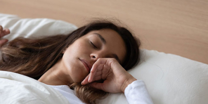 Poruchy spánku po covidu přetrvávají měsíce i roky