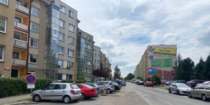 Oprava Milínské finišuje, někteří řidiči budou muset přeparkovat auta