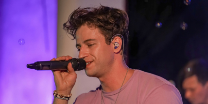 V sobotu "přiletí" Milan Peroutka na perutích do divadla Hogo Fogo v Drážkově u Sedlčan