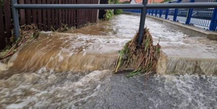 Středočeští hasiči měli kvůli vydatným dešťům 76 výjezdů