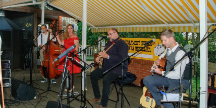 Folk a country v kostele i hospodě. V pátek začíná Příbramský huntík