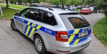 Policisté a hasiči vyjížděli k nálezu letecké miny, jednalo se o potrubí