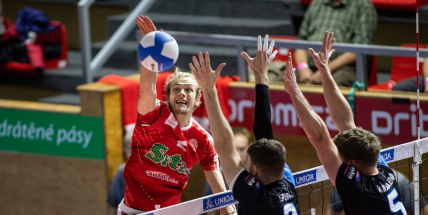 Příbramští Kocouři se zatím trápí, středočeské derby zvládlo lépe Kladno
