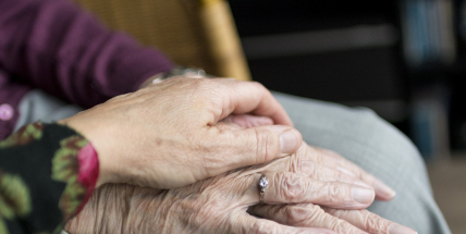 Pro seniory začne fungovat bezplatná linka s jednotným číslem 116 100