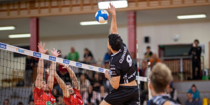 Kocouři slaví první letošní výhru v extralize. Vydřeli vítězství 3:2 na palubovce Beskyd