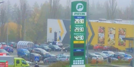 Nízká cena pohonných hmot zpříjemnila první listopadové ráno několika řidičům, bohužel ne na dlouho