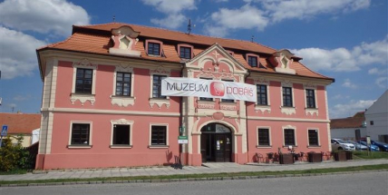 Rukavičkářství není mrtvý obor: Dobříšské muzeum připomíná slavnou éru města