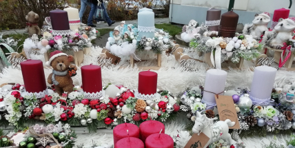 První adventní neděli v Dobříši zahájí regionální trh, večer pak rozzáří město vánoční osvětlení