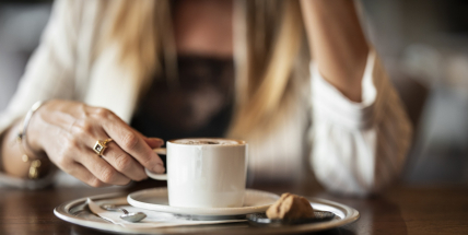 Nákup, který potěší dvakrát. Města na Příbramsku pořádají dobročinné prodejní akce