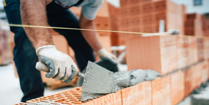 Sazby hypoték stouply k šesti procentům, patří k nejvyšším za 20 let