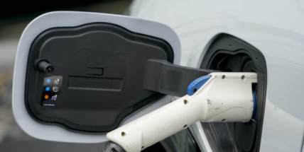 Příbram dokončuje parkoviště Na Flusárně pro 100 aut