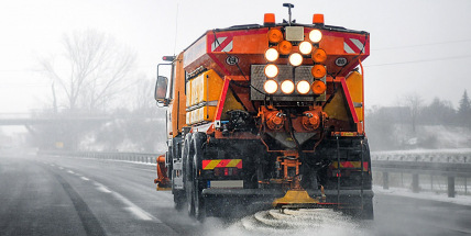 Dopravu ve Středočeském kraji komplikuje ledovka