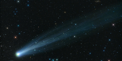 Nebeská podívaná: Na obloze se má objevit kometa, kterou šlo naposledy sledovat před 50.000 lety