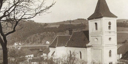 Kostel zachvátily plameny, zvonici zničil dynamit. Orlické přehradě ustoupily i cenné sakrální stavby