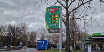 Pohonné hmoty ve Středočeském kraji od minulého týdne zlevnily