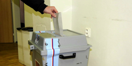 Účast v prezidentských volbách v Příbrami je zatím víc než poloviční