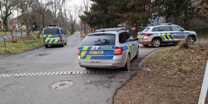 V Příbrami srazil vlak muže, provoz na trati byl zastaven