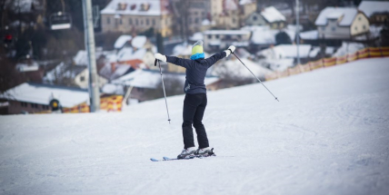 Zájem o lyžování ve středočeských areálech kvůli oteplení klesl