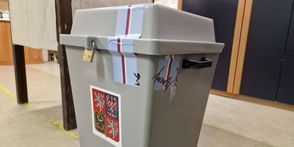 Lidé stále mohou žádat o průkaz k volbě prezidenta mimo domovskou obec