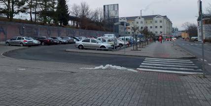 Příbram začíná stavět parkovací dům na nádraží