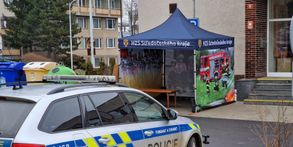 Volba příštího prezidenta začala na stanovišti pro lidi s koronavirem