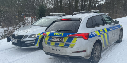 Muž v Příbrami se chtěl zapálit. Do pátrací akce v okolí Litavky byli nasazeni policisté i hasiči