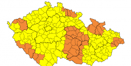 V části Česka se bude v sobotu tvořit náledí, do soboty bude dál i hodně foukat
