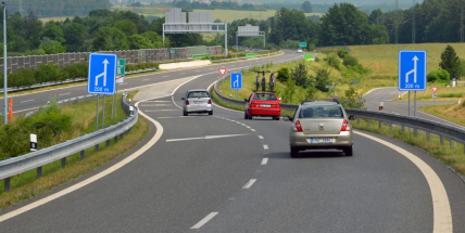 Dálniční známky v Česku zdraží, přibude jednodenní kupon