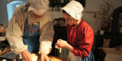Pečení jidášů, tkaní pentlí a zdobení vajíček. V Hornickém muzeu zažijete pravé havířské Velikonoce