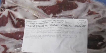 Hygienici našli v Restauraci Konírna třicet kilo dva měsíce prošlého masa na tatarák