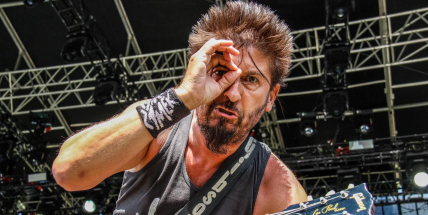 Ve městě Éček bude parádní atmosféra, říká v rozhovoru kytarista Visacího zámku