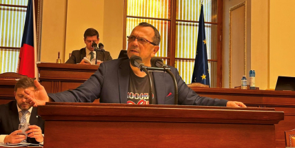 Foldyna (SPD) ve Sněmovně: Okradli jste důchodce o tisíc korun, rvete prachy na Ukrajinu