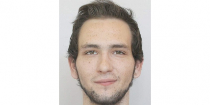 Policie pátrá po trojici mužů, jeden nejspíš kradl, dva neplatí alimenty