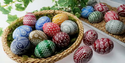 Dnes je Velikonoční pondělí. Šlehání pomlázkou  má ženám a dívkám zachovat krásu, zdraví a veselou náladu po celý další rok