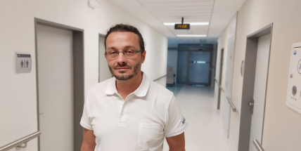 Primář Petr Chudáček: Nízký počet císařských řezů v naší porodnici není o riziku, ale o trpělivosti