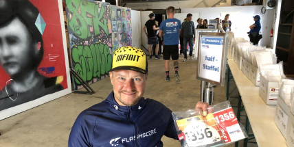 Handicapovaný sportovec Honza Tománek úspěšně absolvoval triatlon NeuseenMAN