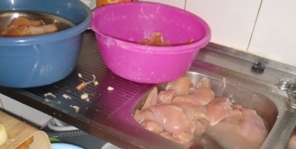 Hygienici zkontrolovali čínské bistro. Čekalo je nemilé překvapení