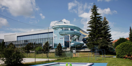 Přes léto je v aquaparku rušno, opravují se instalace i zázemí pro návštěvníky