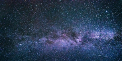 V noci na neděli vrcholí roj Perseid, podmínky na pozorování jsou téměř ideální