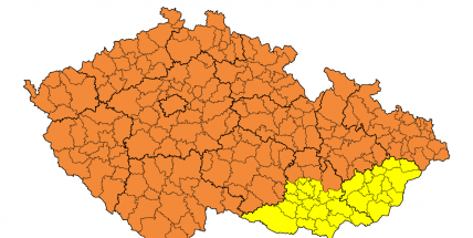 Meteorologové varují: Bouřky mohou dnes být velmi silné, s přívalovým deštěm a krupobitím